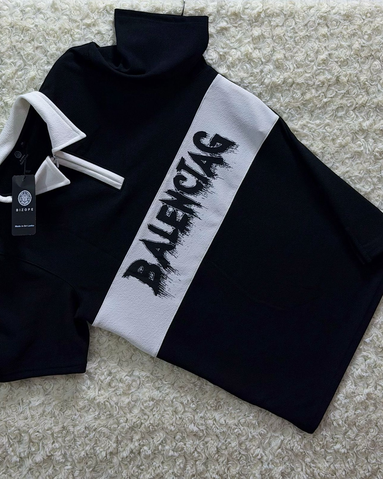 BALENCETAG T SHIRT thumbnail