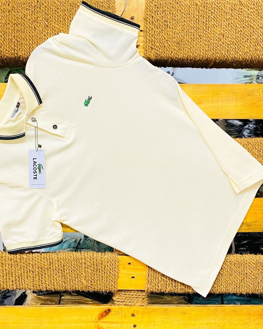 LACOST PLAIN COLLOR T SHIRT thumbnail