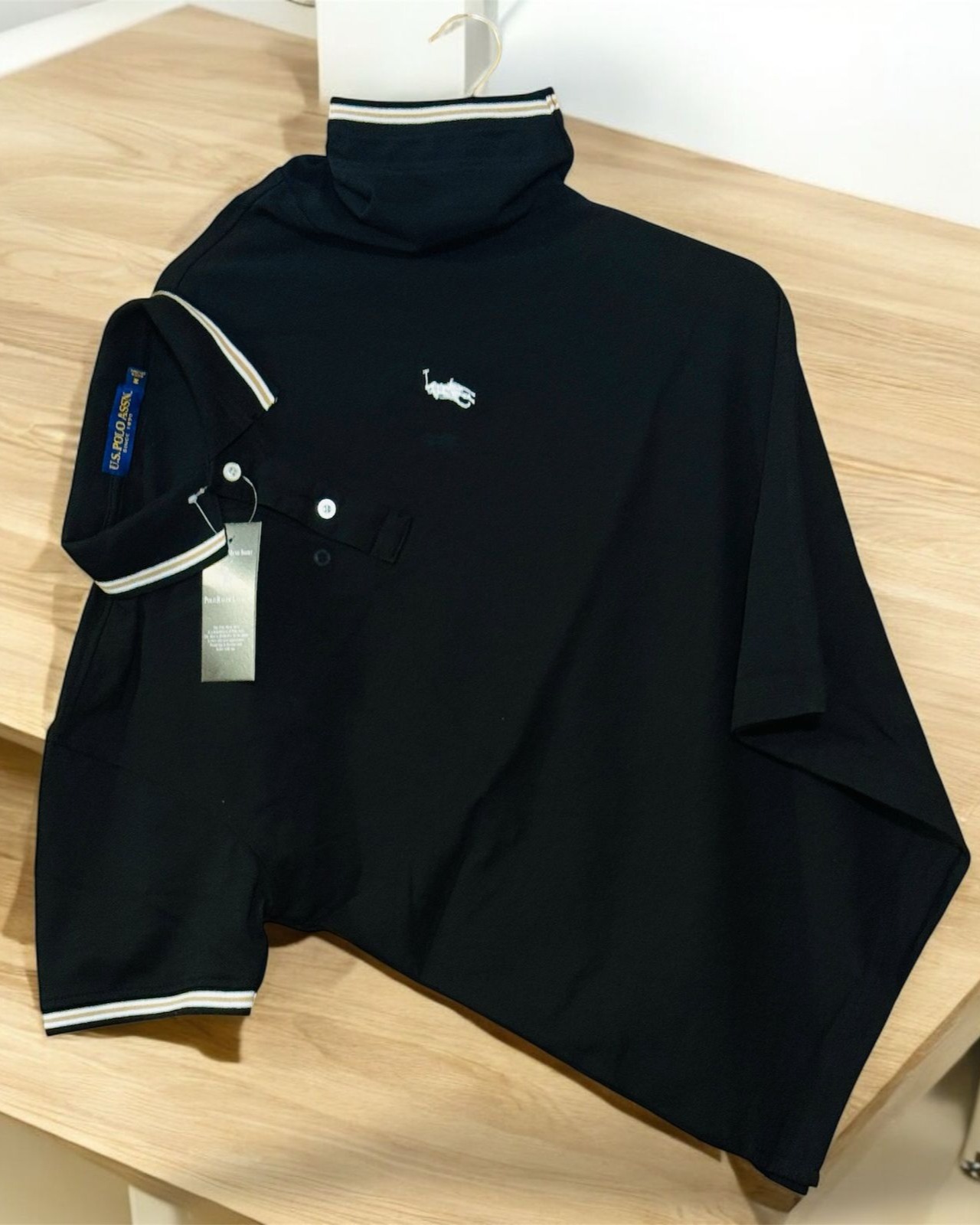 POLO PLAIN COLLOR T SHIRT thumbnail