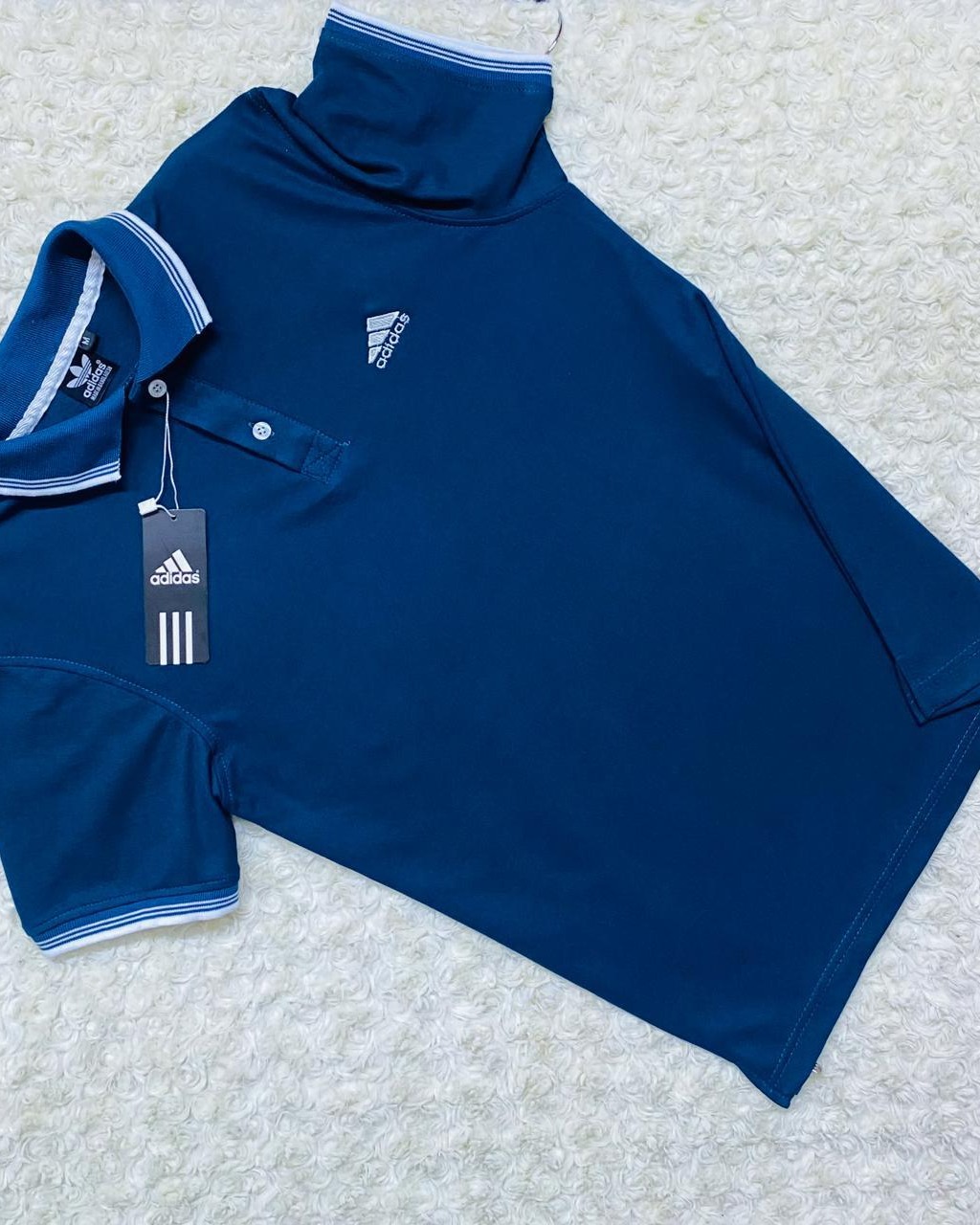 ADDIDAS T SHIRT